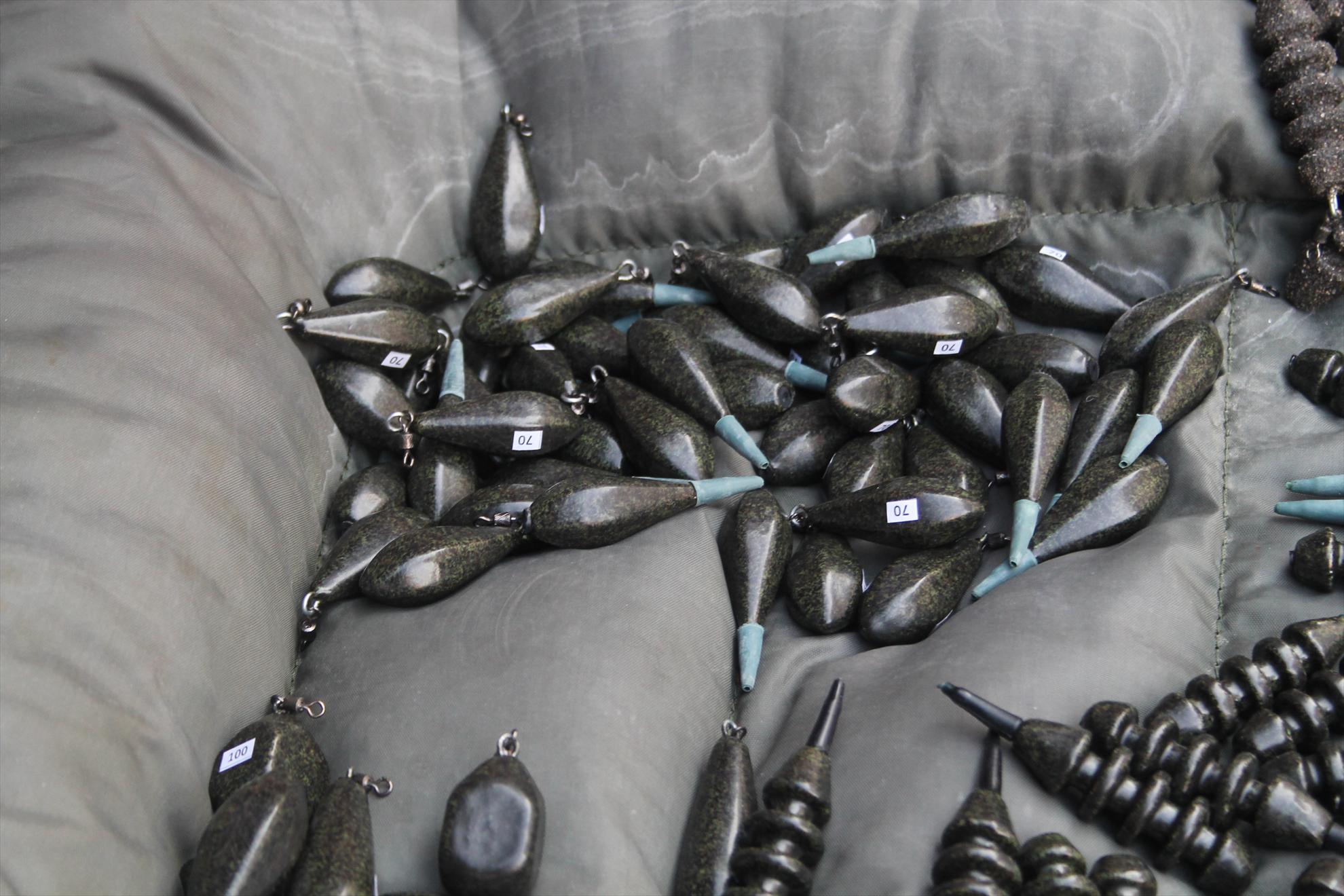 PLUMBI Carp Fishing Leads - anda-0941.JPG